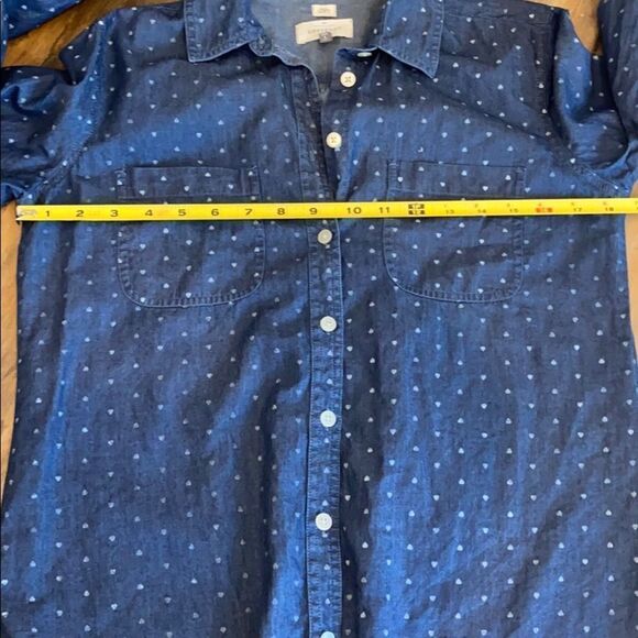 Loft Small Heart Print Chambray Button Down Denim Long Sleeve Jean Shirt - Picture 4 of 5